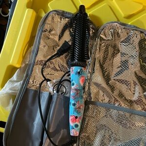 NWOT Calista Perfecter Pro Heated Round Brush